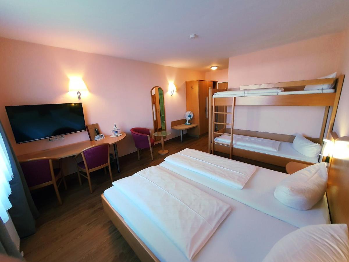Hotel Sunparc - Shuttle Zum Europa-Park Rust 4Km & Rulantica 2Km Ringsheim Zewnętrze zdjęcie