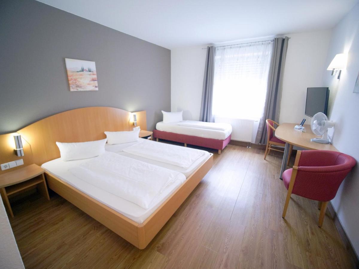 Hotel Sunparc - Shuttle Zum Europa-Park Rust 4Km & Rulantica 2Km Ringsheim Zewnętrze zdjęcie